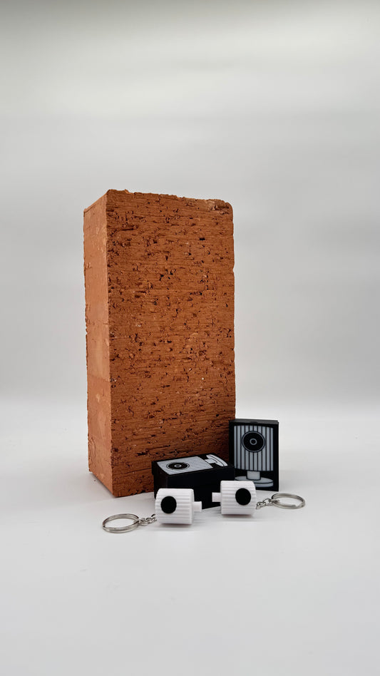 NY FatCaps – Keychain Duo Box | White / Black