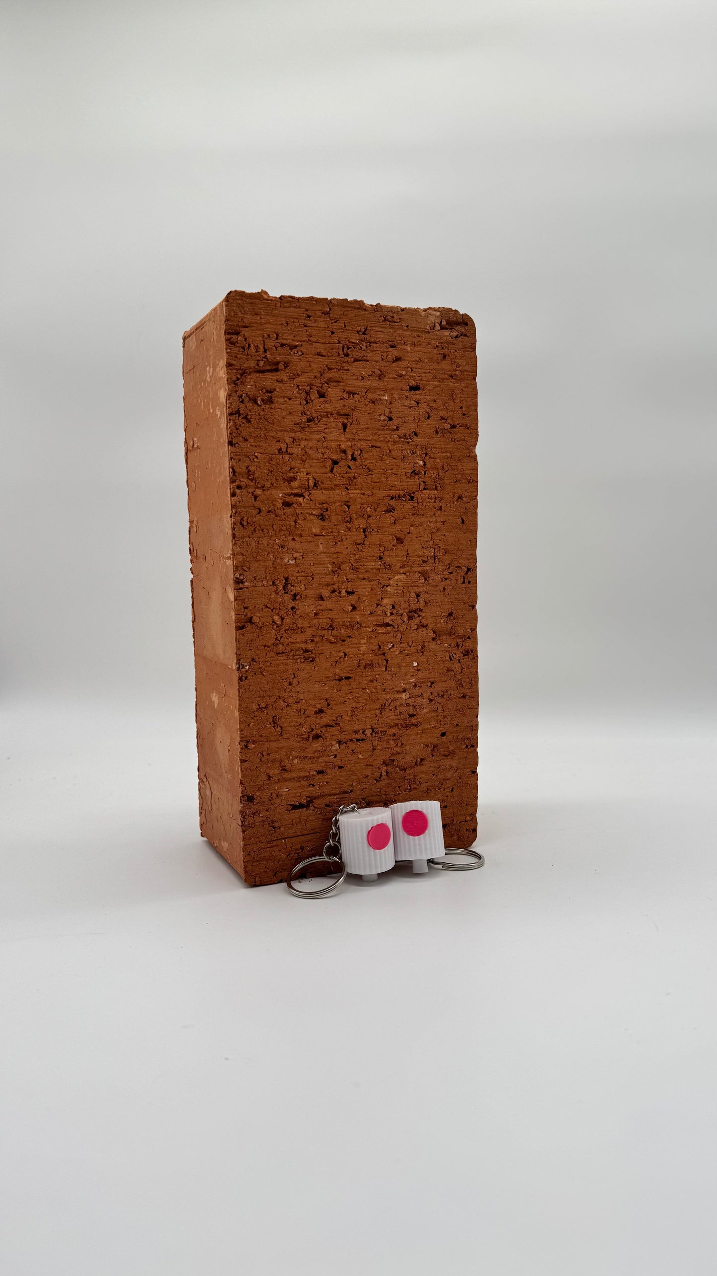 NY FatCaps – Keychain Duo Box | White / Pink